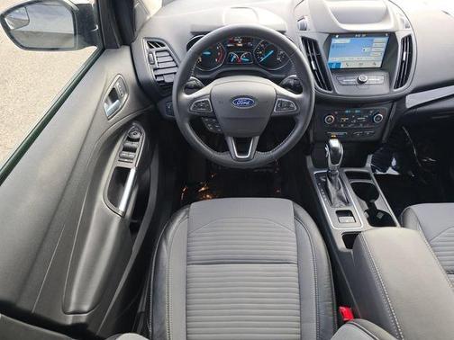 Magnetic 2019 Ford Escape SE