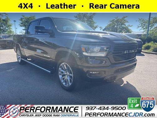 Diamond Black Crystal Pearlcoat 2023 RAM 1500 Laramie
