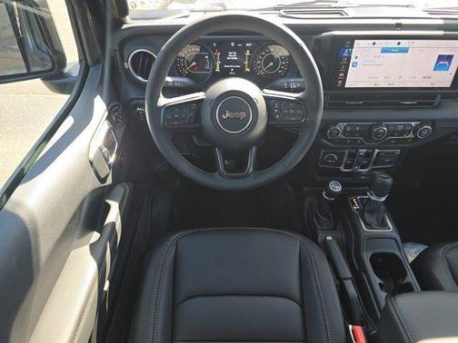 2025 Jeep Gladiator High Tide