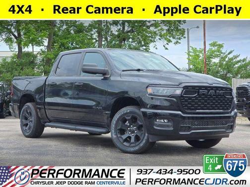 Diamond Black Crystal Pearlcoat 2026 RAM 1500 Express