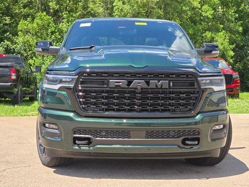Serrano Green Metallic 2026 RAM 1500 Limited