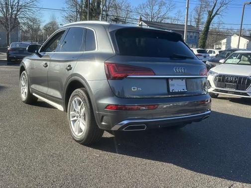 2024 Audi Q5 Premium 45 TFSI S line quattro