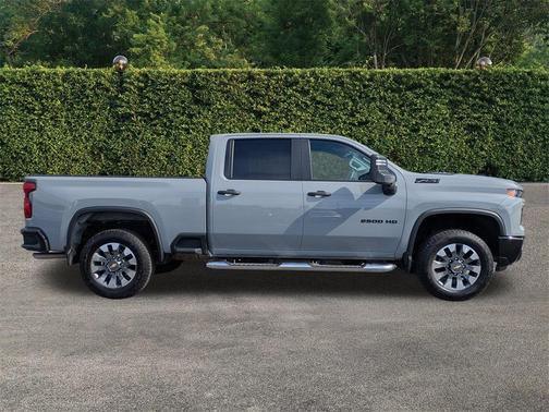 2024 Chevrolet Silverado 2500 Custom