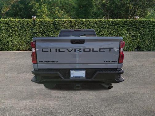 2024 Chevrolet Silverado 2500 Custom