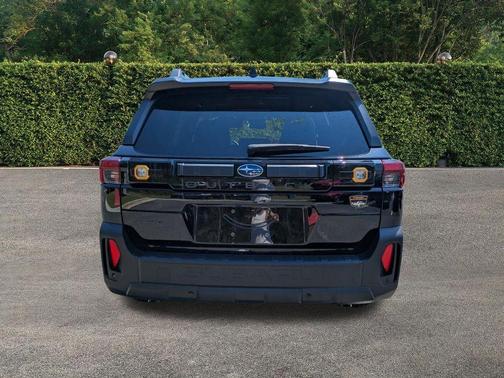 Crystal Black Silica 2026 Subaru Outback Wilderness