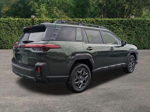 Deep Emerald Green 2026 Subaru Outback Premium
