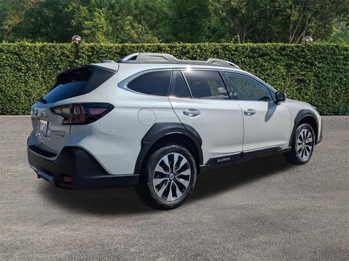 2023 Subaru Outback Touring XT