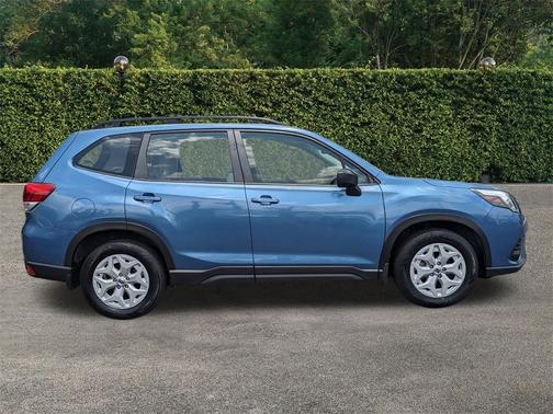 2023 Subaru Forester Base