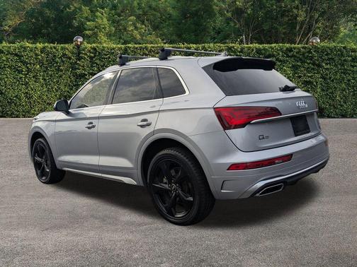 2022 Audi Q5 45 S line quattro Premium