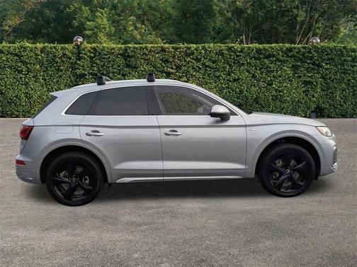 2022 Audi Q5 45 S line quattro Premium