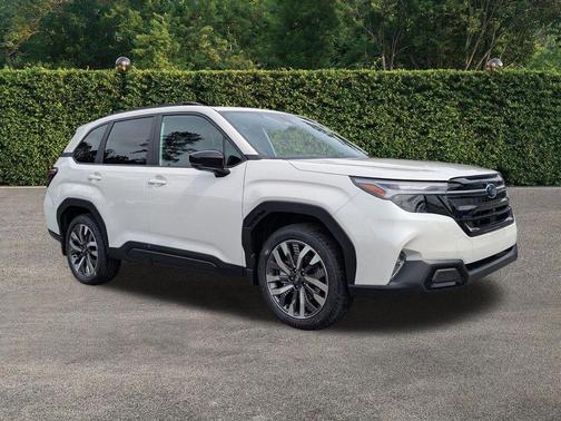 Crystal White Pearl 2026 Subaru Forester Touring