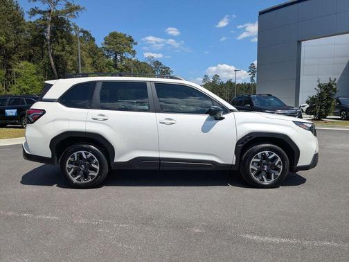 Crystal White Pearl 2025 Subaru Forester