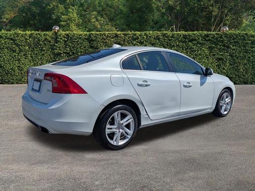 2015 Volvo S60 T5 Premier