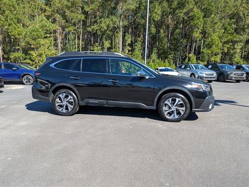 2022 Subaru Outback Touring XT
