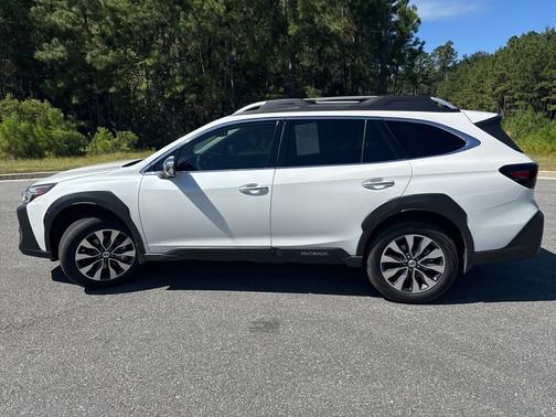 2025 Subaru Outback Touring XT