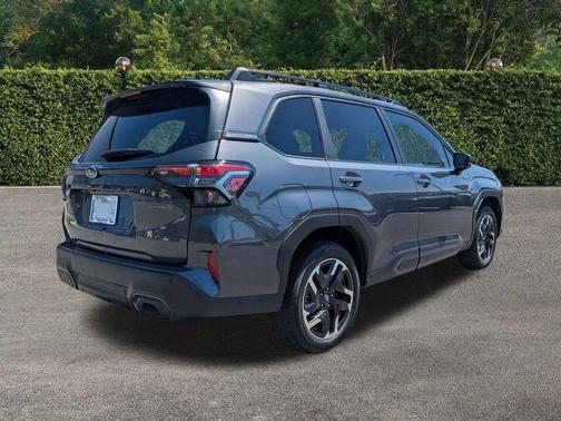 Magnetite Gray Metallic 2026 Subaru Forester Limited