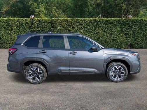Magnetite Gray Metallic 2026 Subaru Forester Premium