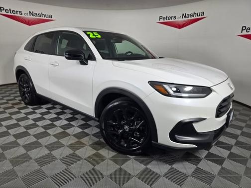 Platinum White Pearl 2025 Honda HR-V