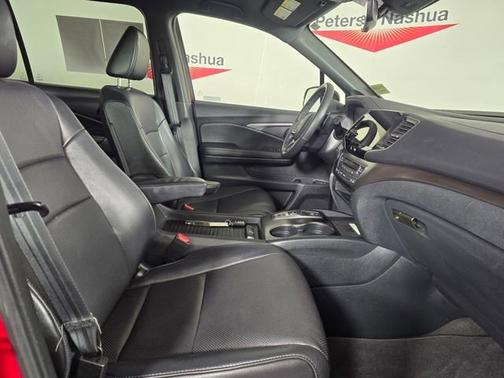 Radiant Red Metallic Ii 2023 Honda Passport