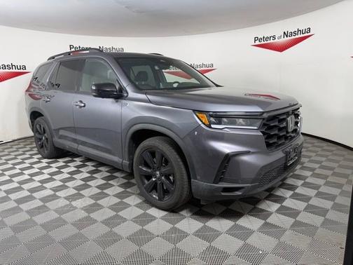 Modern Steel Metallic 2025 Honda Pilot