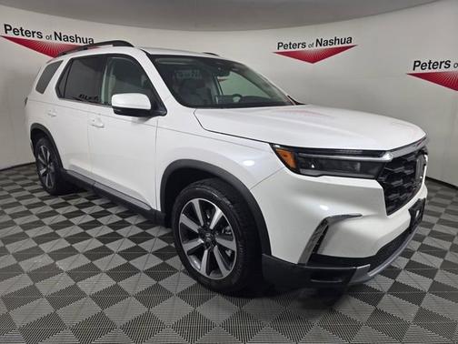 Platinum White Pearl 2023 Honda Pilot