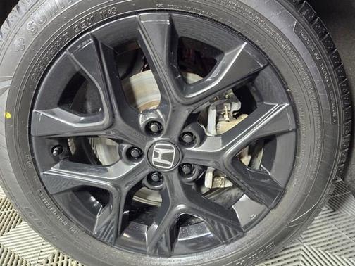Milano Red 2025 Honda HR-V