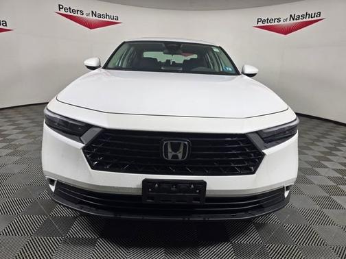 Platinum White Pearl 2024 Honda Accord
