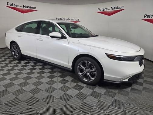 Platinum White Pearl 2024 Honda Accord