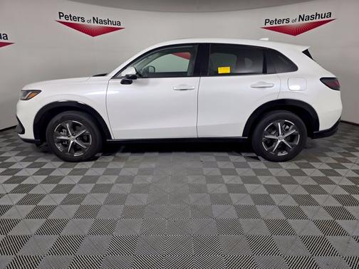 Platinum White Pearl 2025 Honda HR-V