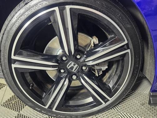 Still Night Pearl 2024 Honda Accord Hybrid