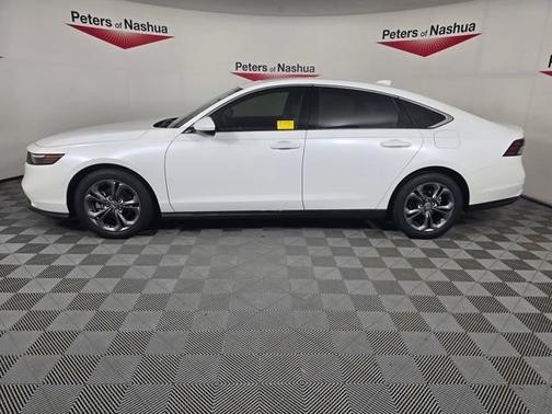 Platinum White Pearl 2023 Honda Accord