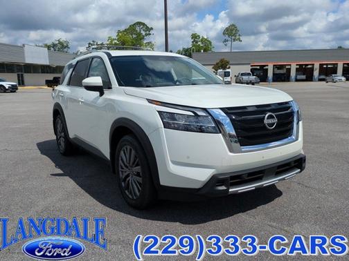 2024 Nissan Pathfinder SL