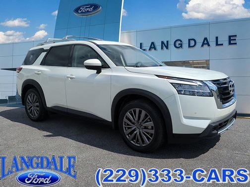 2024 Nissan Pathfinder SL