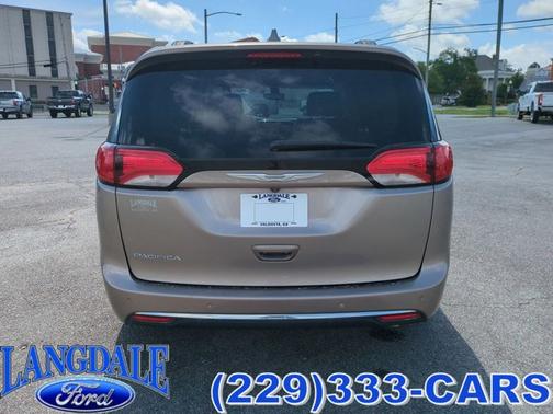 2017 Chrysler Pacifica Touring L