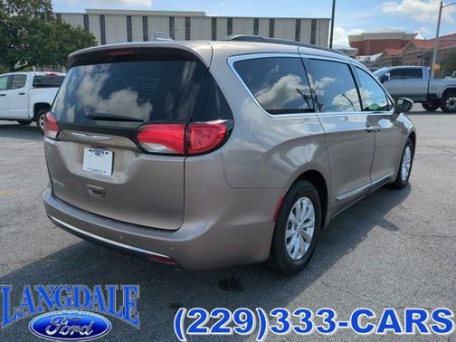 2017 Chrysler Pacifica Touring L