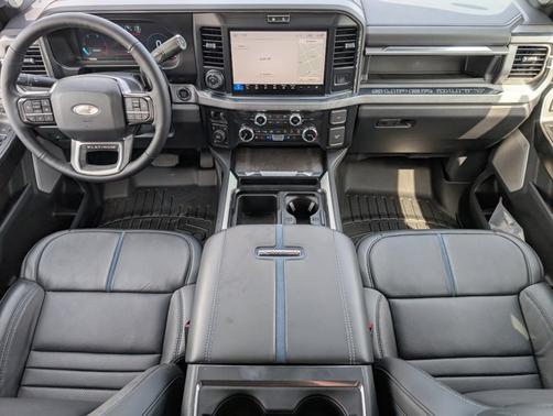 2025 Ford F-350 Platinum