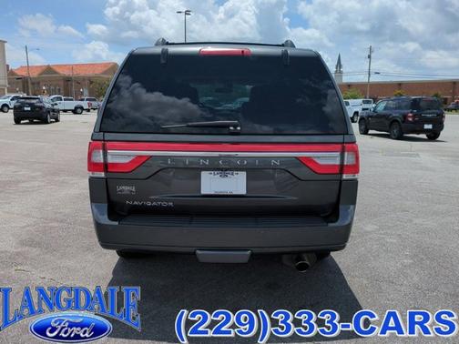 2017 Lincoln Navigator Select