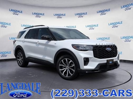 2025 Ford Explorer ST-Line