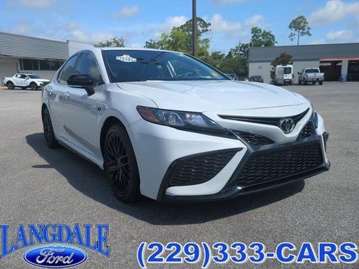 2022 Toyota Camry SE