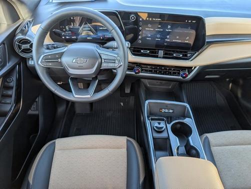 Green 2026 Chevrolet Equinox AWD ACTIV