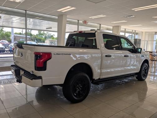 2025 Ford F-150 Lightning XLT