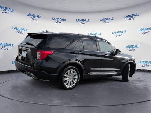 Black Metallic 2022 Ford Explorer Limited