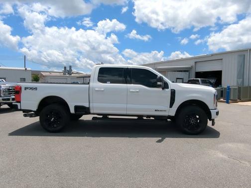 2025 Ford F-350 LARIAT