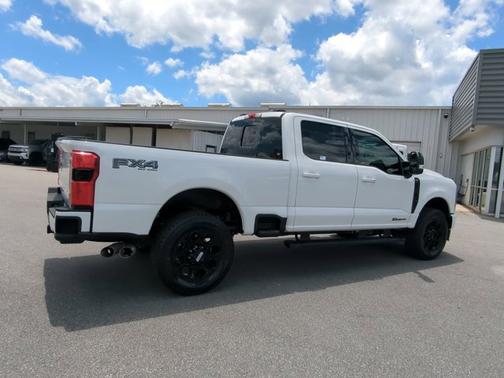 2025 Ford F-350 LARIAT