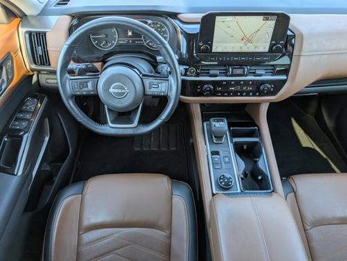 2022 Nissan Pathfinder Platinum