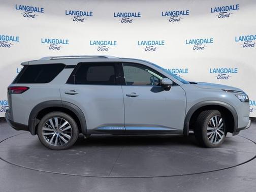2022 Nissan Pathfinder Platinum