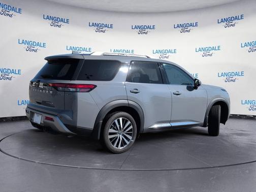 2022 Nissan Pathfinder Platinum