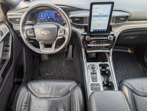 2022 Ford Explorer Platinum