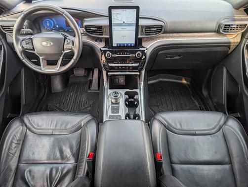 2022 Ford Explorer Platinum