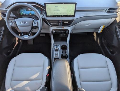 2026 Ford Escape Platinum